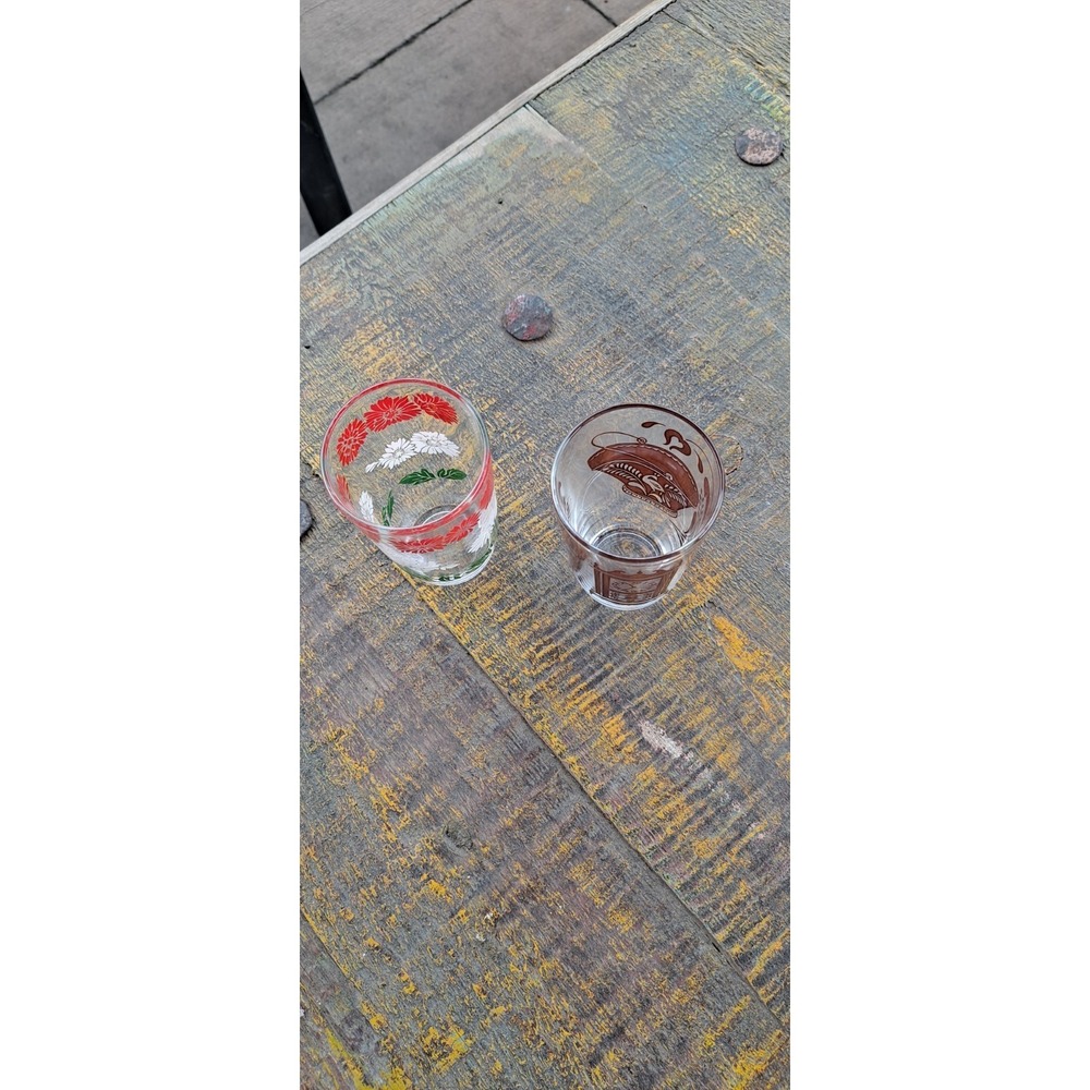 2 Vintage Swanky Swig Juice Glasses 1950s